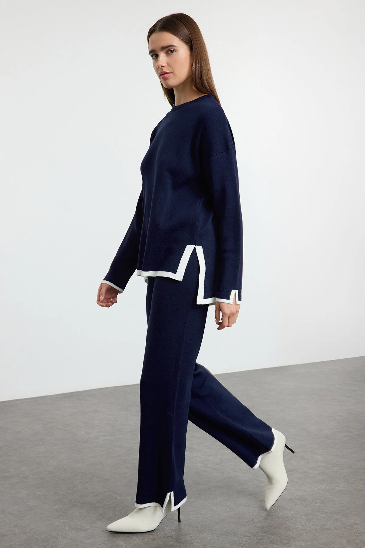 Picture of Lacivert Geniş Kalıp Kontrast Renkli Triko Alt-Üst Takım